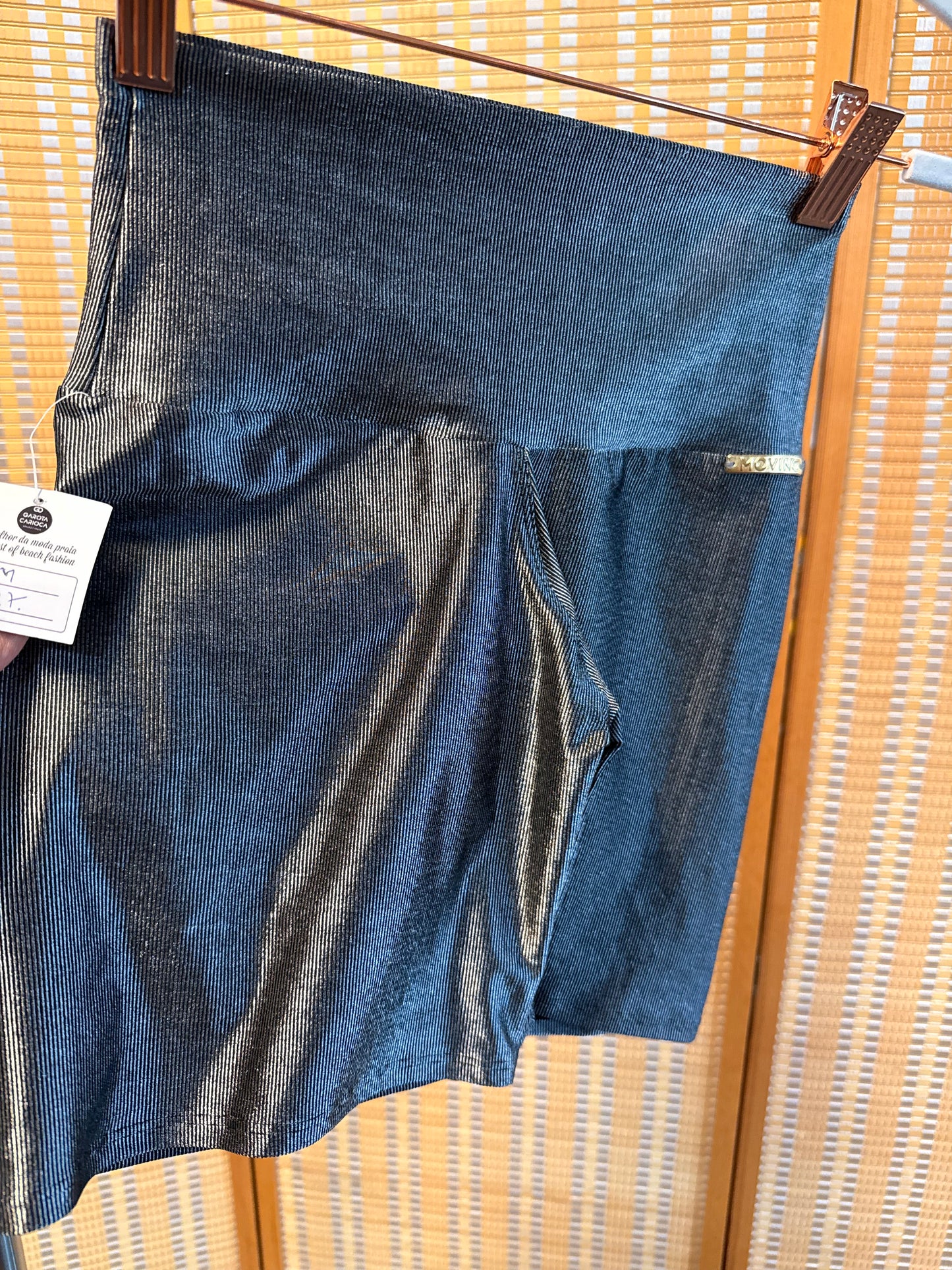 Shorts Microcanelado