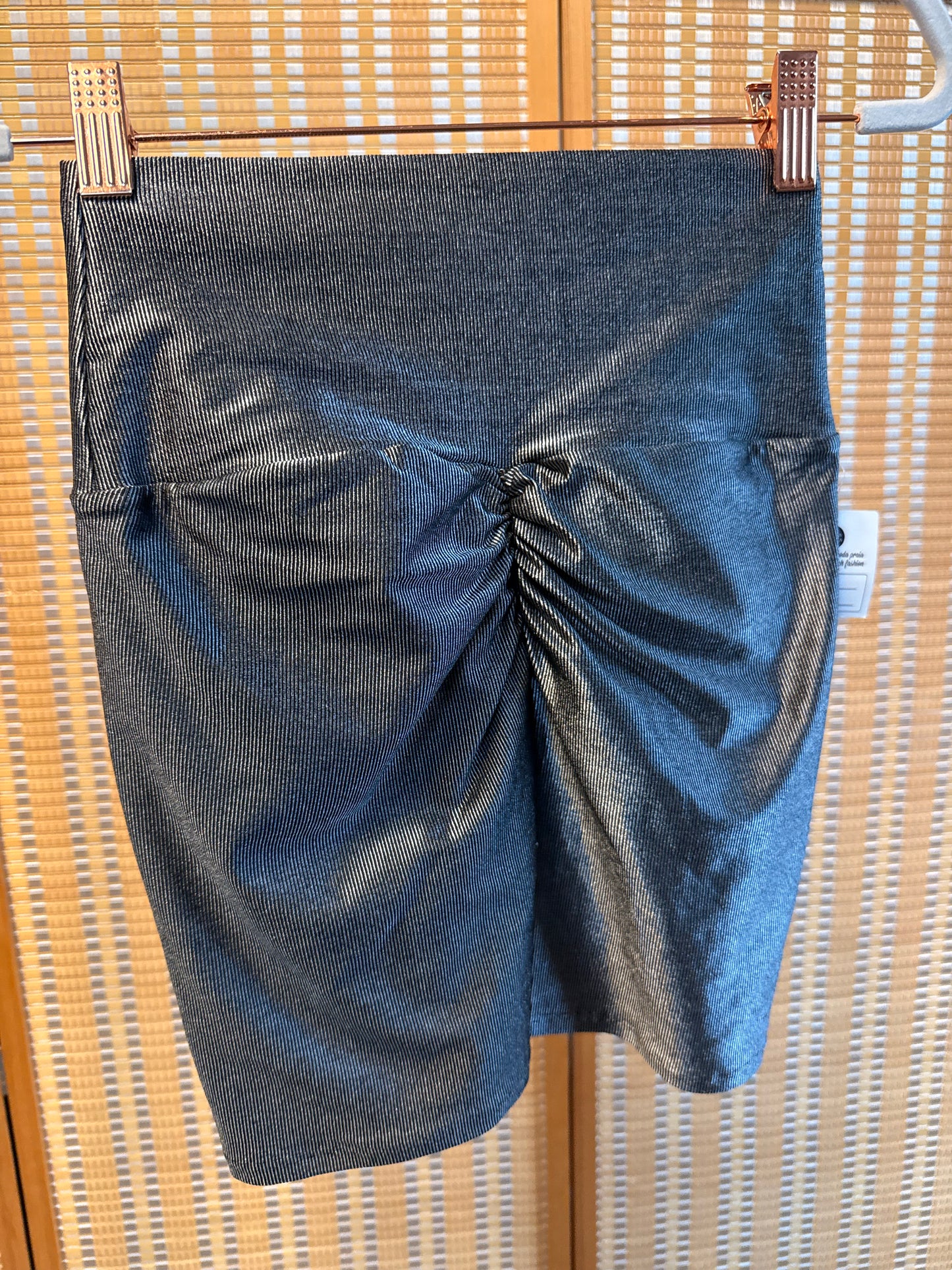 Shorts Microcanelado