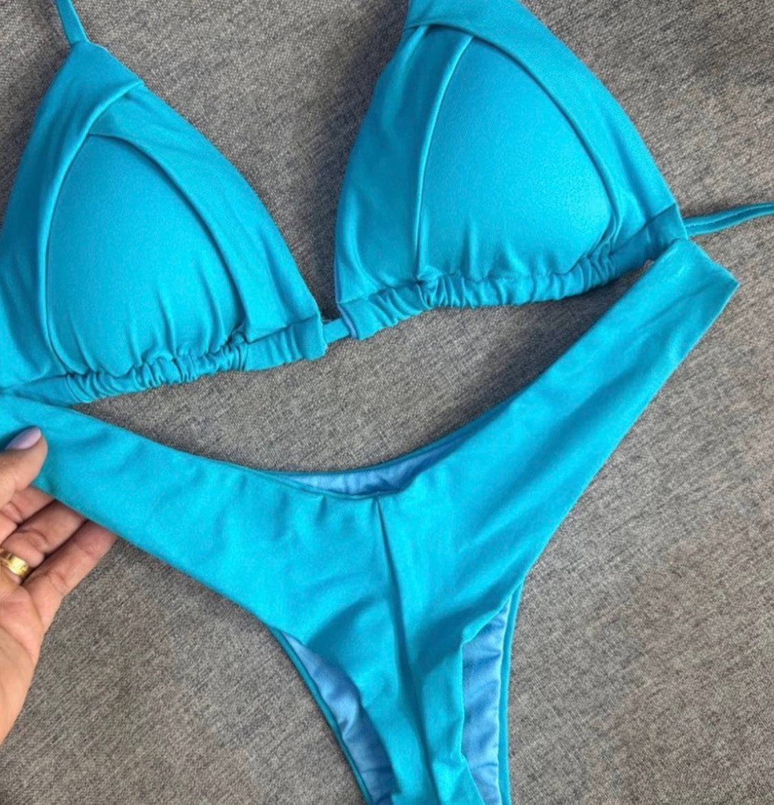 Conjunto Top Cortininha com bojo removível e calcinha asa delta
