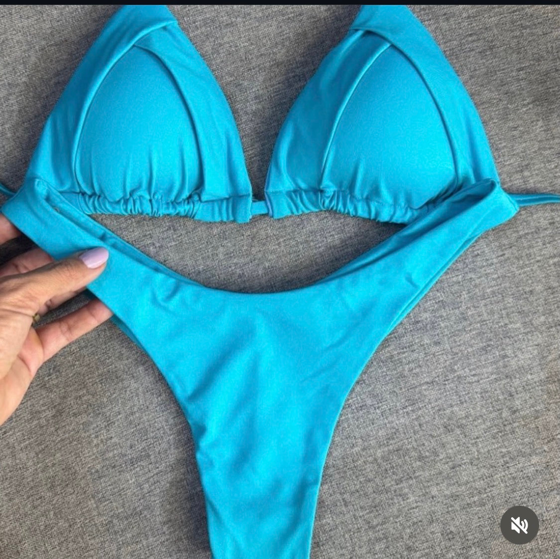 Conjunto Top Cortininha com bojo removível e calcinha asa delta