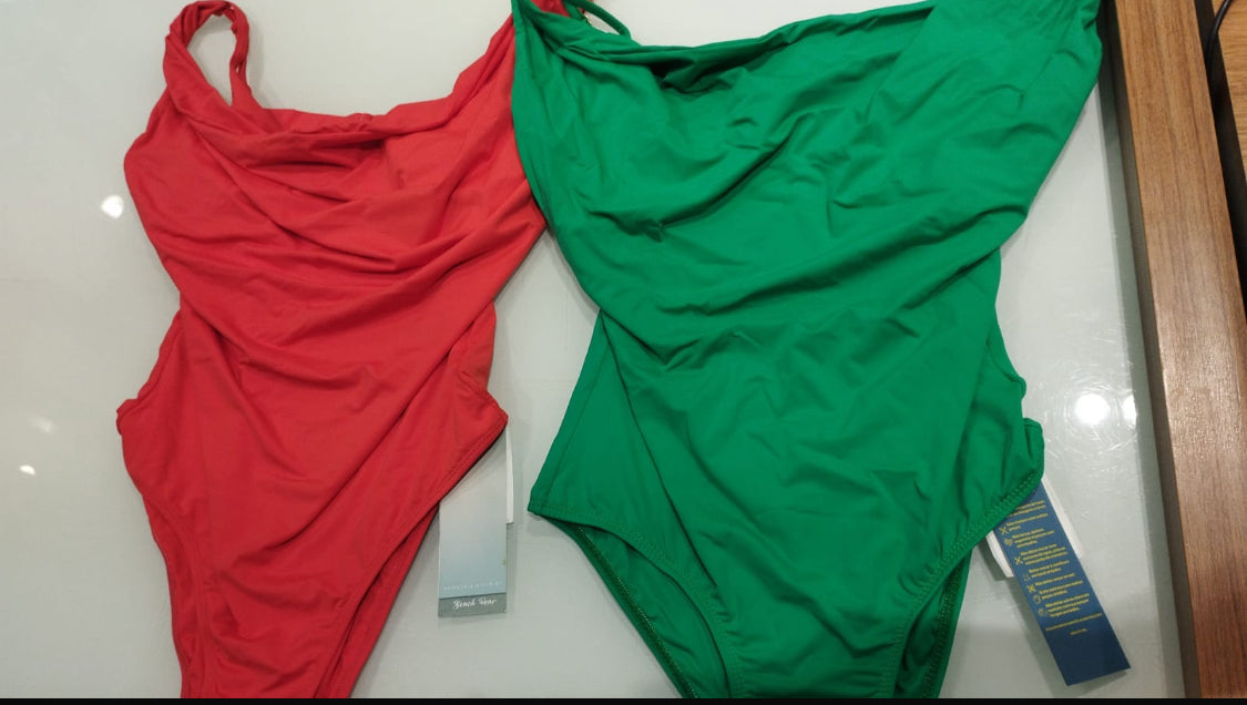 Maiô Meia Taça com Detalhe Frontal e Alças Reguláveis