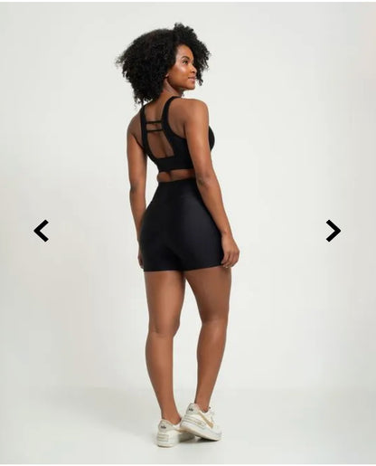 Conjunto com short e top franzido poliamida preto