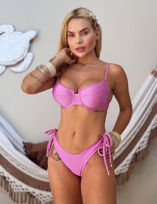 Conjunto Top Meia taça com bojo removível + Calcinha asa delta com amarração lateral