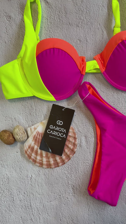 Conjunto Top Meia Taça e Calcinha asa delta